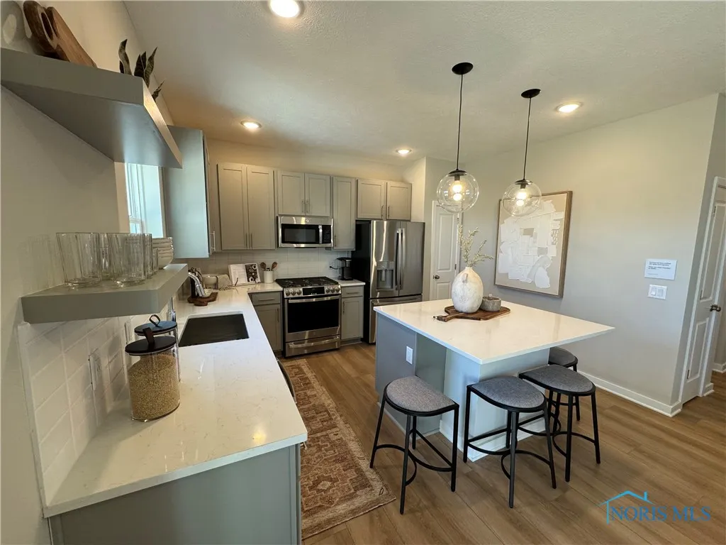 3017 Nautical Lane, Oregon, Ohio 43616, 4 Bedrooms Bedrooms, 8 Rooms Rooms,3 BathroomsBathrooms,Residential,For Sale,Nautical,6131558
