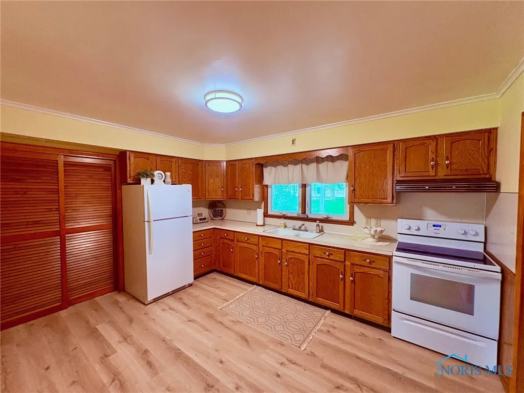237 Pontious Place, Napoleon, Ohio 43545, 3 Bedrooms Bedrooms, 7 Rooms Rooms,1 BathroomBathrooms,Residential,For Sale,Pontious,6131566