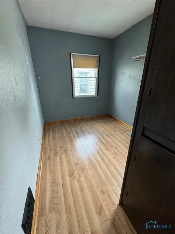 1047 Mambrino Road, Oregon, Ohio 43616, 3 Bedrooms Bedrooms, 6 Rooms Rooms,1 BathroomBathrooms,Residential,For Sale,Mambrino,6131567