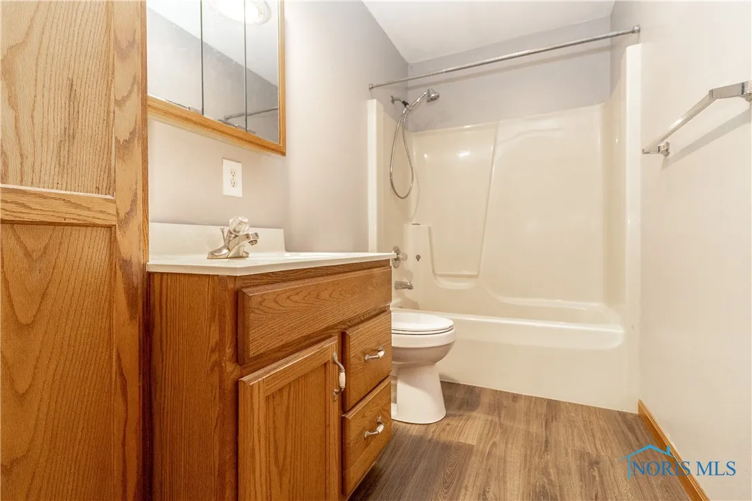 9359 Sylvania Avenue, Sylvania, Ohio 43560, 3 Bedrooms Bedrooms, 8 Rooms Rooms,2 BathroomsBathrooms,Residential,For Sale,Sylvania,6131553