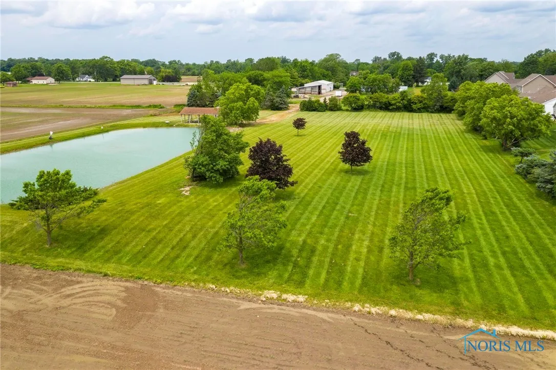 9359 Sylvania Avenue, Sylvania, Ohio 43560, 3 Bedrooms Bedrooms, 8 Rooms Rooms,2 BathroomsBathrooms,Residential,For Sale,Sylvania,6131553
