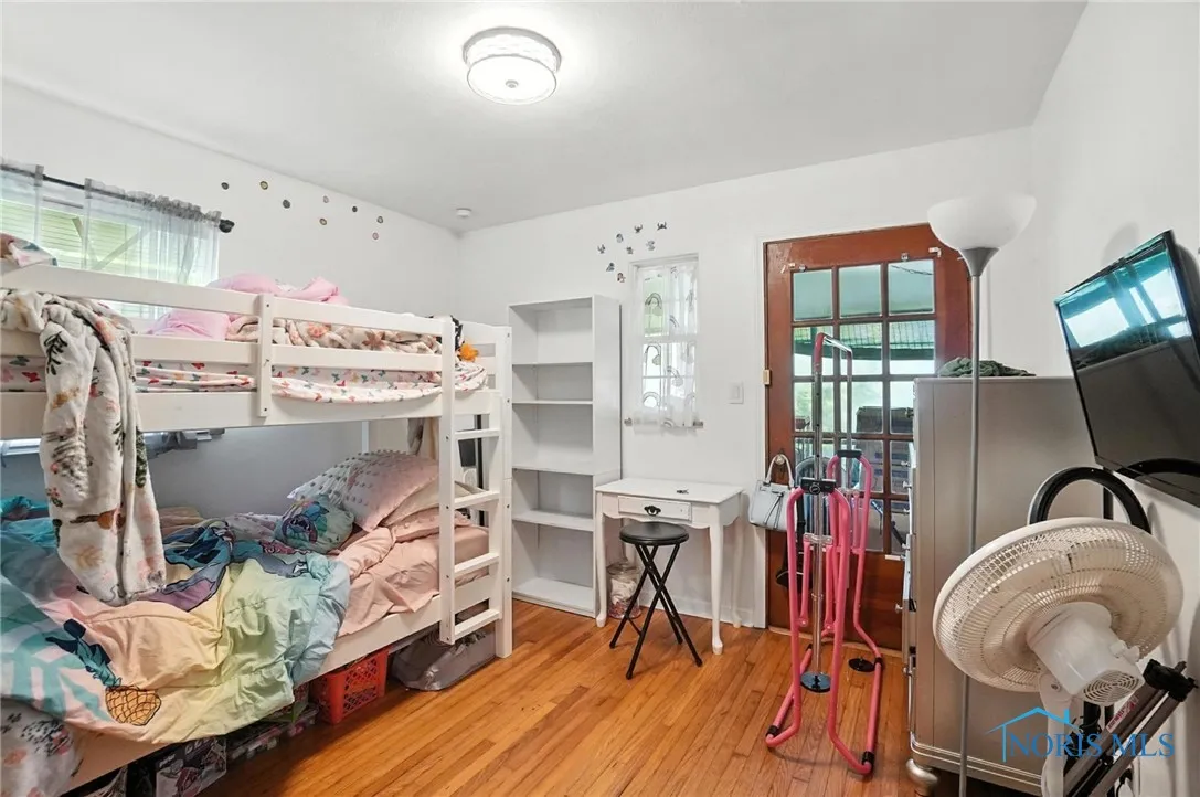 1732 Gilbert Road, Toledo, Ohio 43614, 2 Bedrooms Bedrooms, 6 Rooms Rooms,1 BathroomBathrooms,Residential,For Sale,Gilbert,6131564