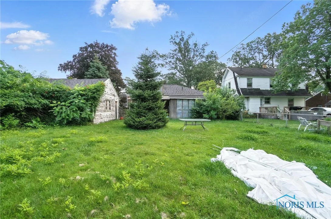 1732 Gilbert Road, Toledo, Ohio 43614, 2 Bedrooms Bedrooms, 6 Rooms Rooms,1 BathroomBathrooms,Residential,For Sale,Gilbert,6131564