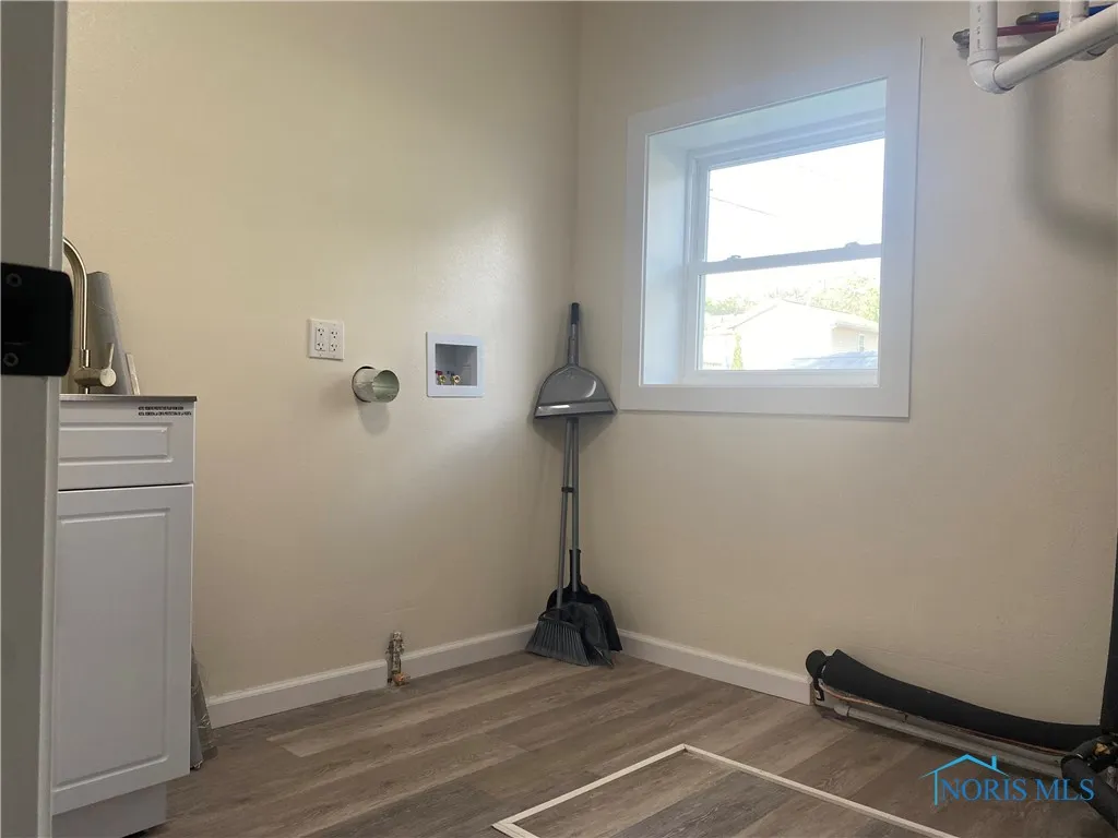 5240 Rambo Lane, Toledo, Ohio 43623, 3 Bedrooms Bedrooms, 6 Rooms Rooms,2 BathroomsBathrooms,Residential,For Sale,Rambo,6131934
