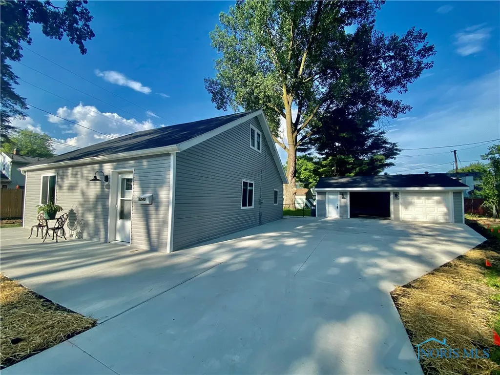 5240 Rambo Lane, Toledo, Ohio 43623, 3 Bedrooms Bedrooms, 6 Rooms Rooms,2 BathroomsBathrooms,Residential,For Sale,Rambo,6131934