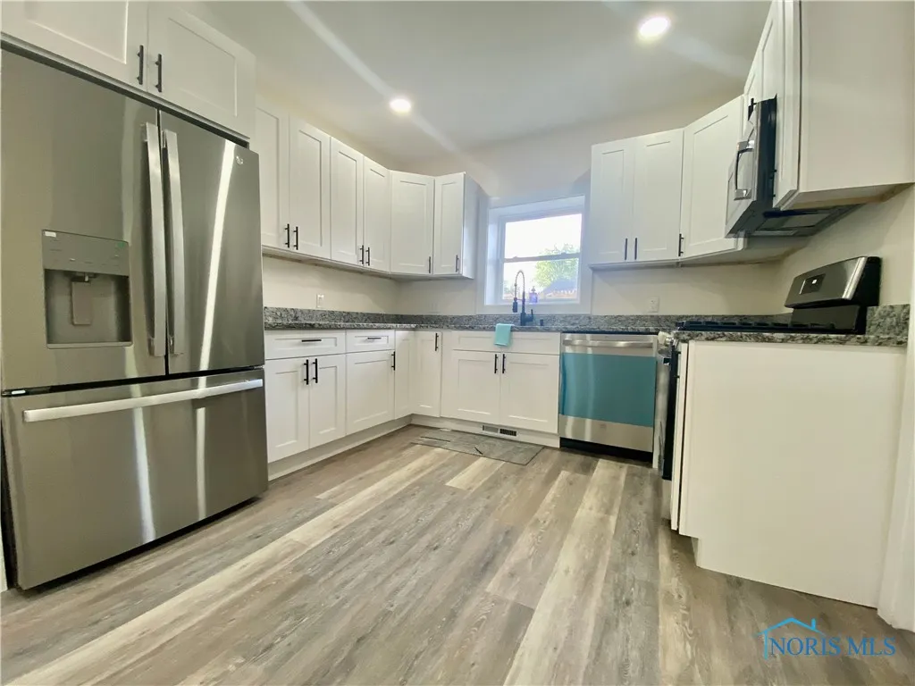 5240 Rambo Lane, Toledo, Ohio 43623, 3 Bedrooms Bedrooms, 6 Rooms Rooms,2 BathroomsBathrooms,Residential,For Sale,Rambo,6131934