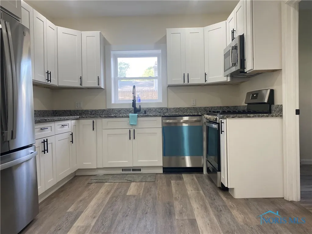 5240 Rambo Lane, Toledo, Ohio 43623, 3 Bedrooms Bedrooms, 6 Rooms Rooms,2 BathroomsBathrooms,Residential,For Sale,Rambo,6131934