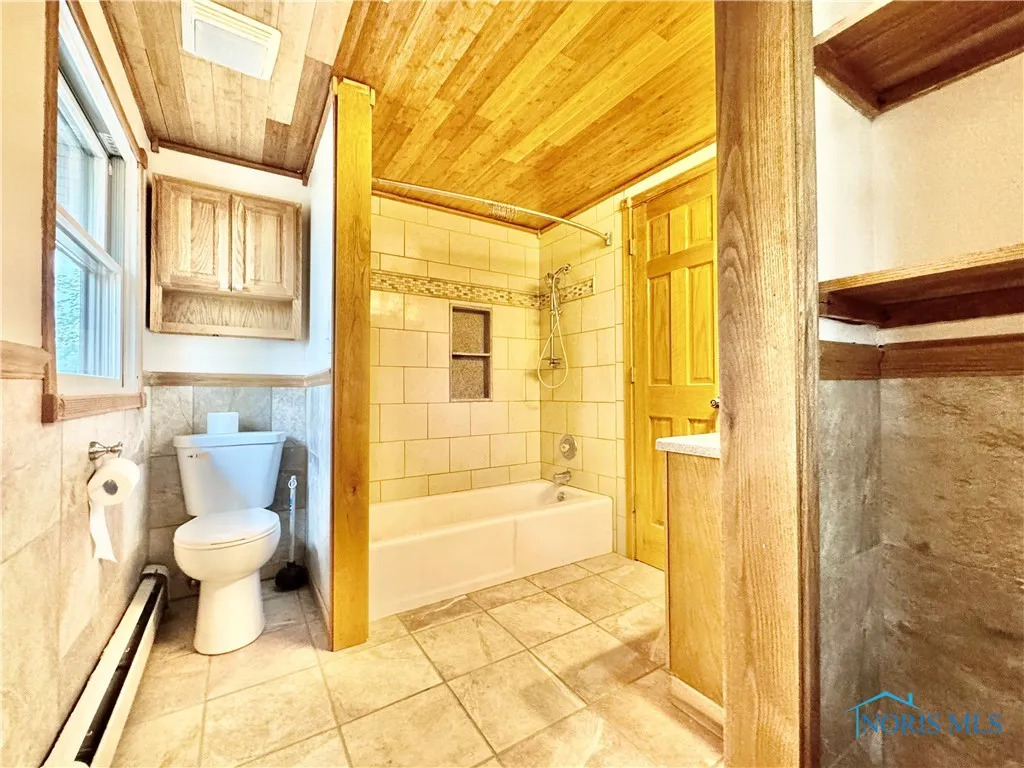 952 Haver Drive, Hicksville, Ohio 43526, 3 Bedrooms Bedrooms, 8 Rooms Rooms,3 BathroomsBathrooms,Residential,For Sale,Haver,6132069