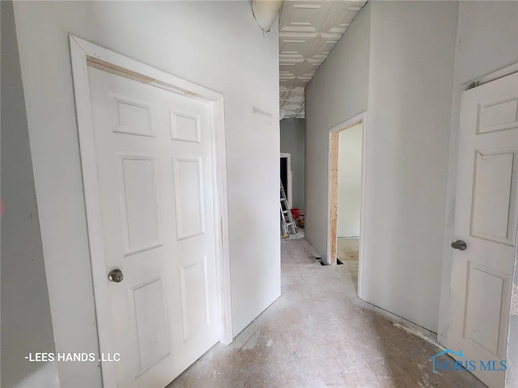 3360 Maple Street, Toledo, Ohio 43608, 3 Bedrooms Bedrooms, ,1 BathroomBathrooms,Residential Lease,For Rent,Maple,6132192