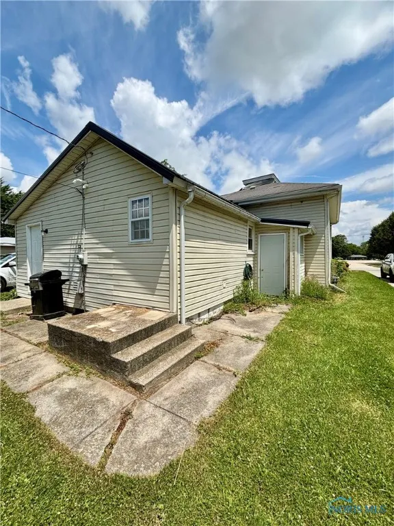 307 Spencerville Street, Hicksville, Ohio 43526, 3 Bedrooms Bedrooms, 9 Rooms Rooms,1 BathroomBathrooms,Residential,For Sale,Spencerville,6131972