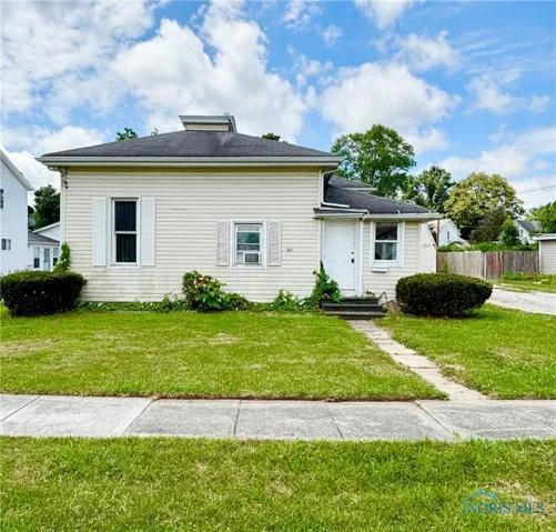 307 Spencerville Street, Hicksville, Ohio 43526, 3 Bedrooms Bedrooms, 9 Rooms Rooms,1 BathroomBathrooms,Residential,For Sale,Spencerville,6131972