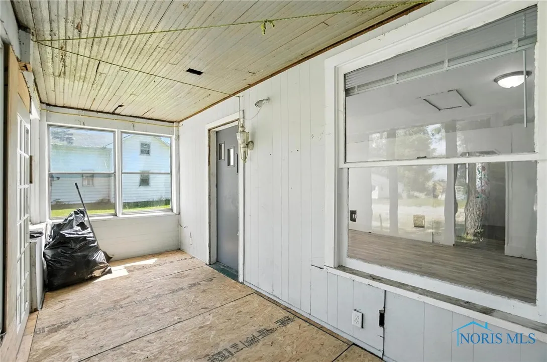 709 W Jackson Street, Paulding, Ohio 45879, 3 Bedrooms Bedrooms, 7 Rooms Rooms,1 BathroomBathrooms,Residential,For Sale,Jackson,6131468