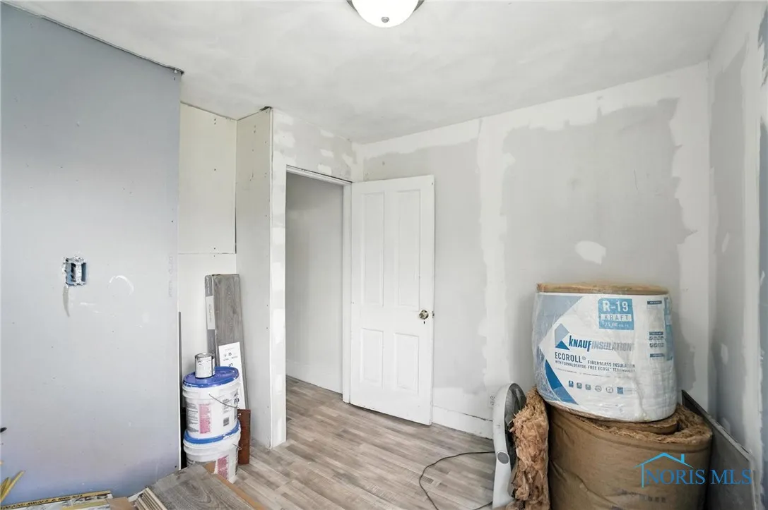 709 W Jackson Street, Paulding, Ohio 45879, 3 Bedrooms Bedrooms, 7 Rooms Rooms,1 BathroomBathrooms,Residential,For Sale,Jackson,6131468
