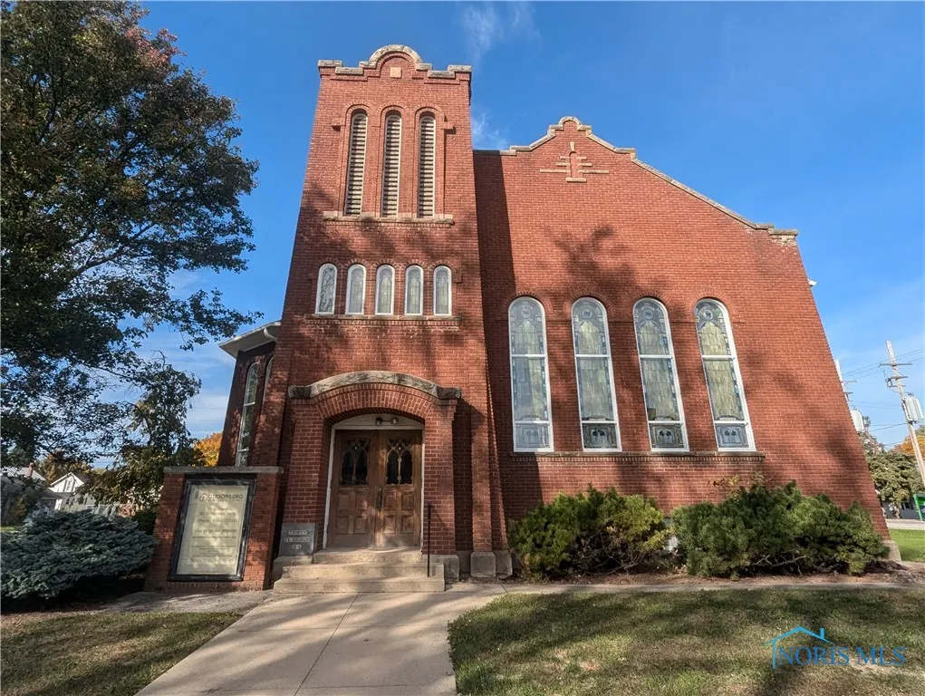 200 E Madison Street, Gibsonburg, Ohio 43431, ,Commercial Sale,For Sale,Madison,6132267