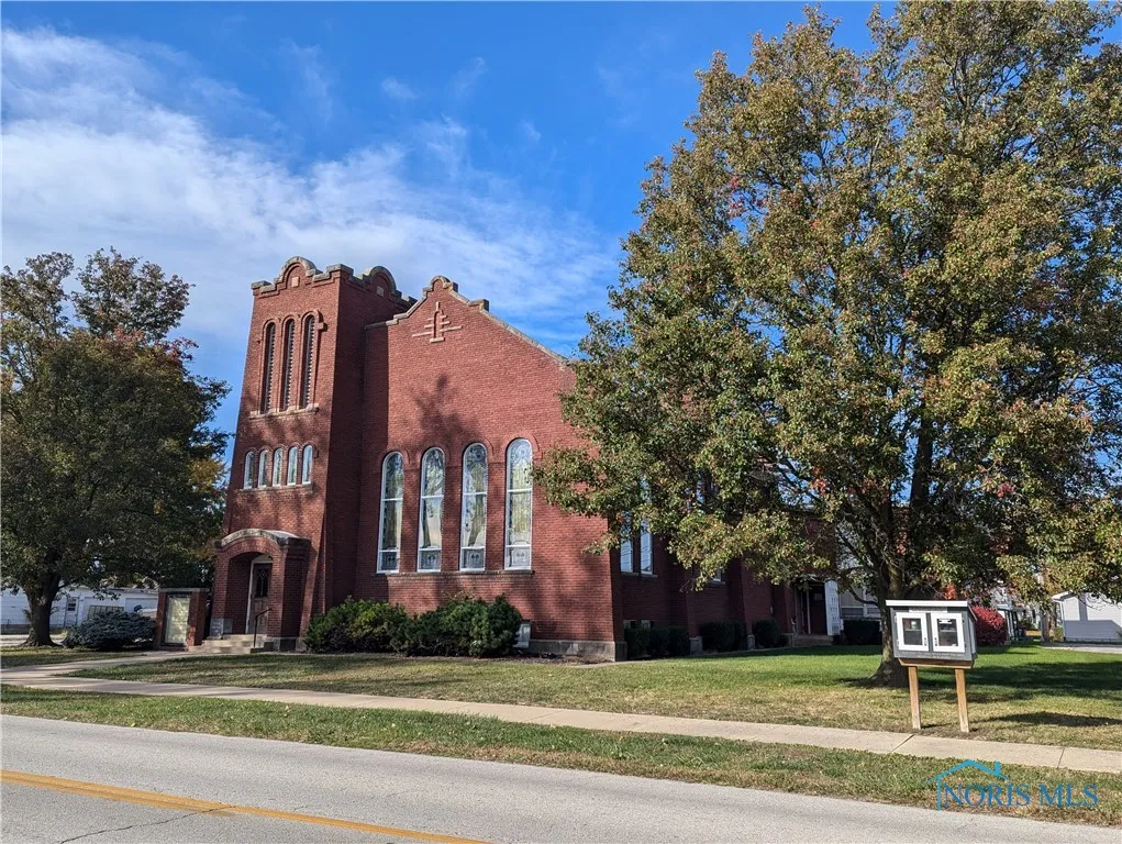 200 E Madison Street, Gibsonburg, Ohio 43431, ,Commercial Sale,For Sale,Madison,6132267