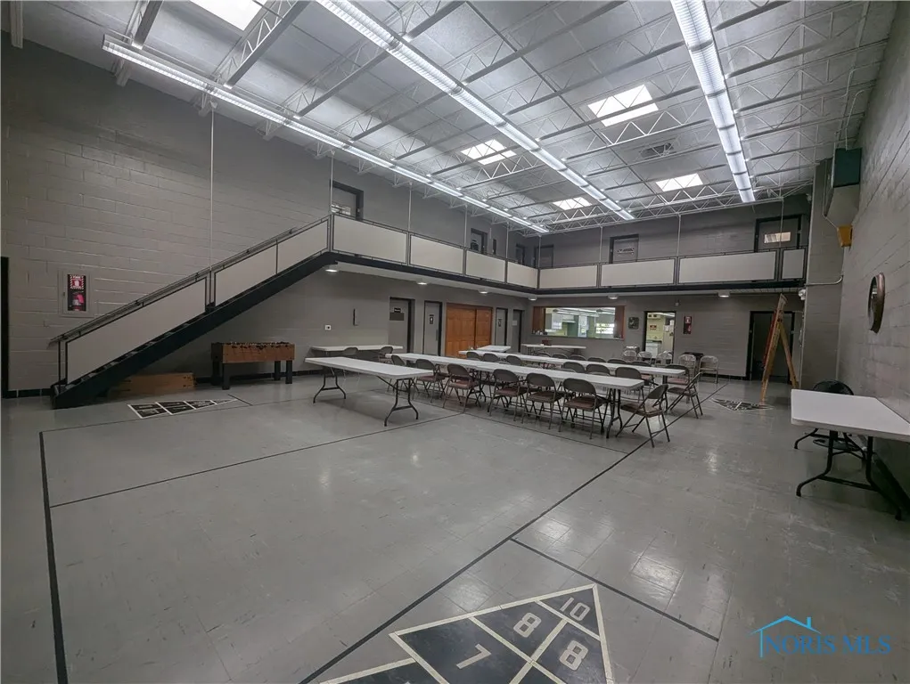 200 E Madison Street, Gibsonburg, Ohio 43431, ,Commercial Sale,For Sale,Madison,6132267