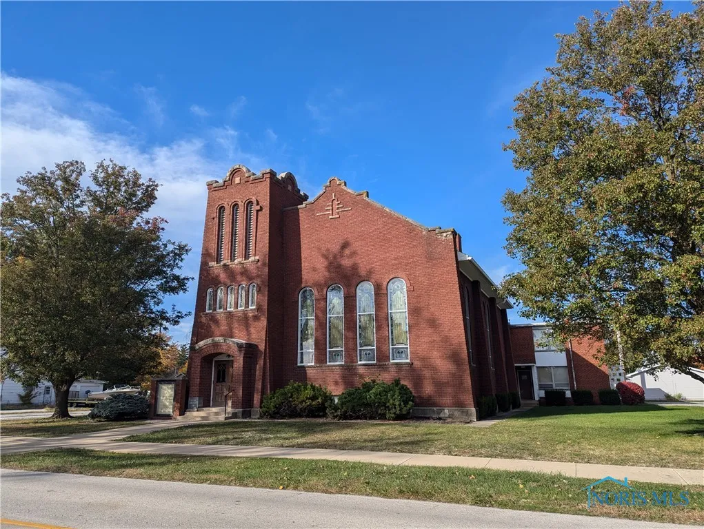 200 E Madison Street, Gibsonburg, Ohio 43431, ,Commercial Sale,For Sale,Madison,6132267