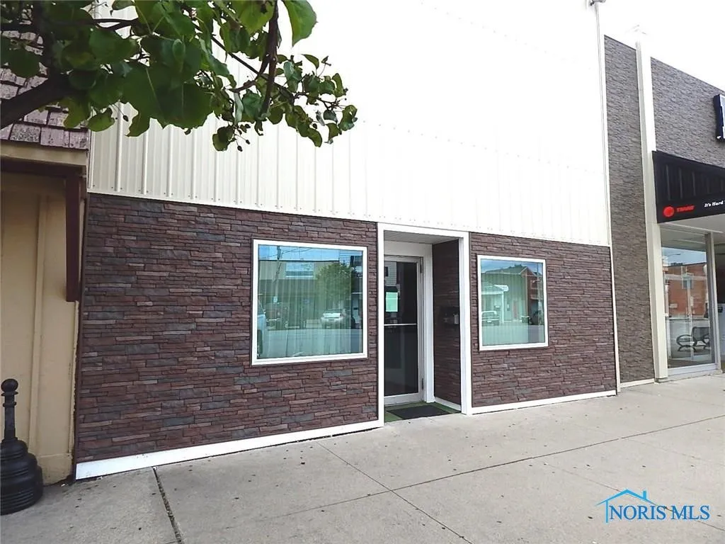125 N Fulton Street, Wauseon, Ohio 43567, ,Commercial Sale,For Sale,Fulton,6132284