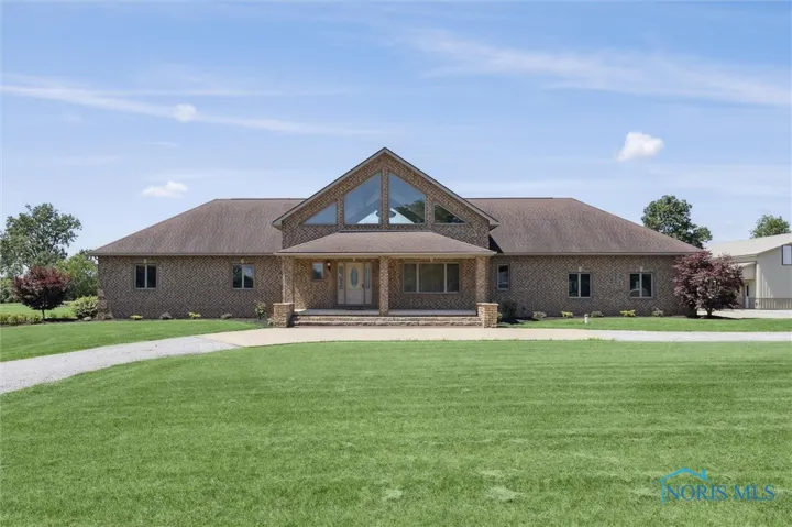 586 N State Route 587, Fostoria, Ohio 44830, 4 Bedrooms Bedrooms, 11 Rooms Rooms,3 BathroomsBathrooms,Residential,For Sale,State Route 587,6132268