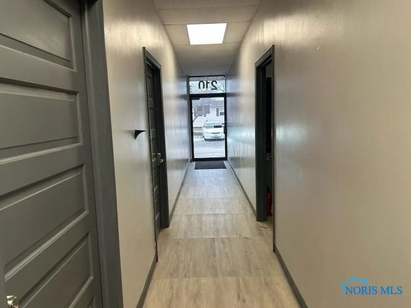 210 S Reynolds Road, Toledo, Ohio 43615, ,Commercial Sale,For Sale,Reynolds,6132368