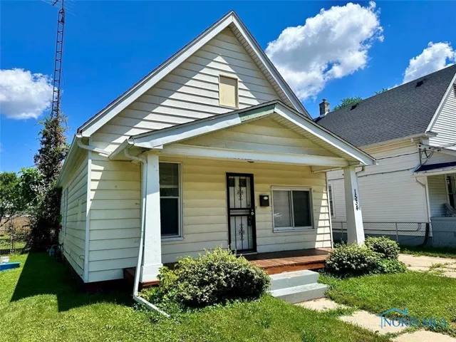 1534 Pinewood Avenue, Toledo, Ohio 43607, 3 Bedrooms Bedrooms, 5 Rooms Rooms,1 BathroomBathrooms,Residential,For Sale,Pinewood,6132376