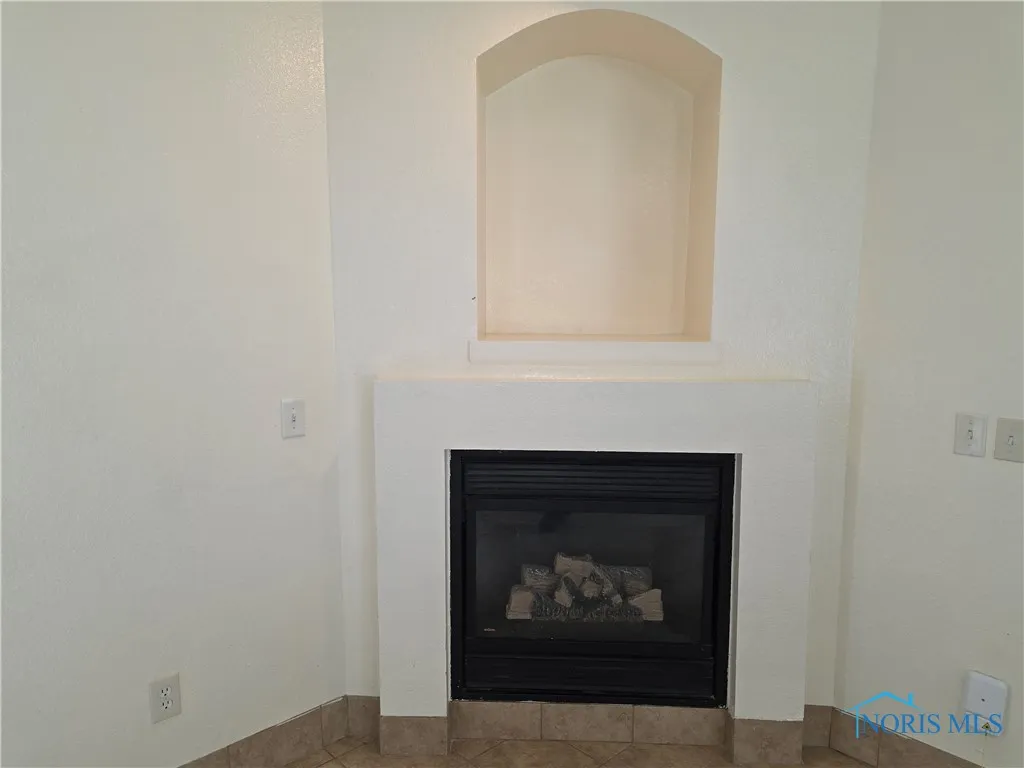 5160 Allen Street, Sylvania, Ohio 43560, 4 Bedrooms Bedrooms, 7 Rooms Rooms,3 BathroomsBathrooms,Residential Lease,For Rent,Allen,6132471