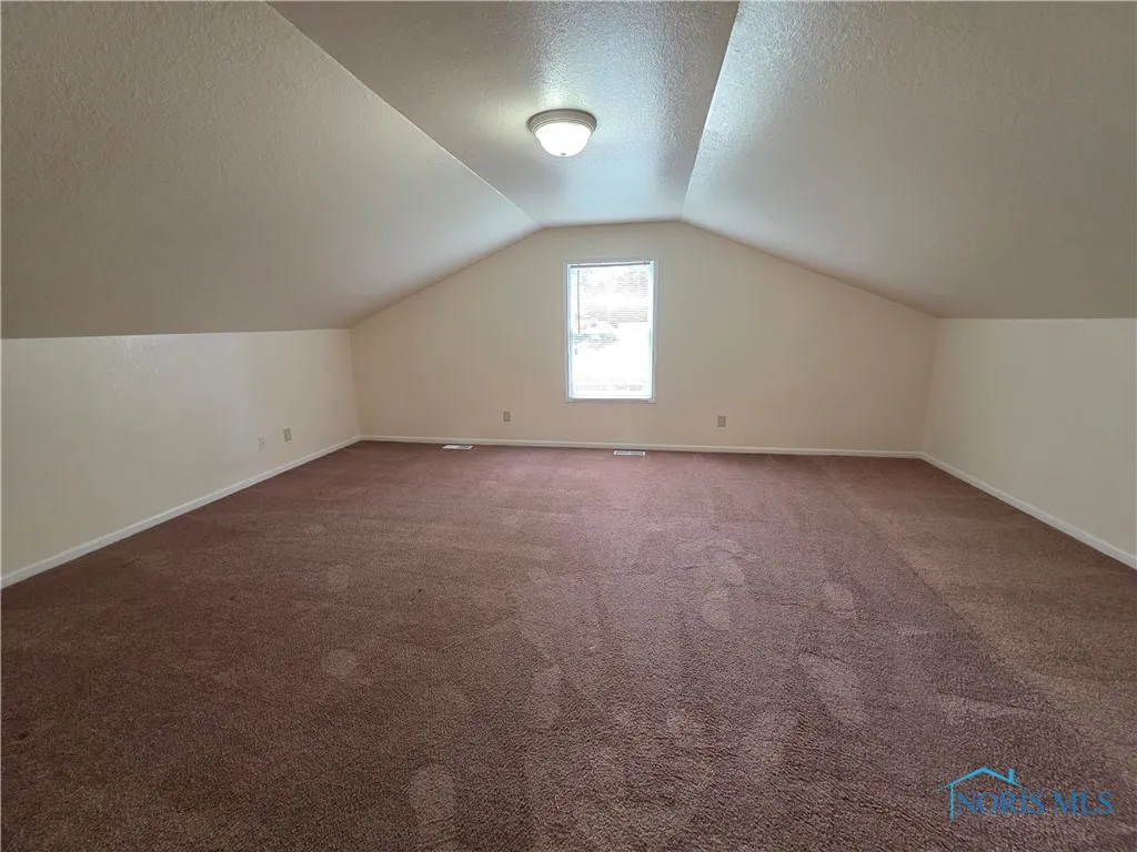 5160 Allen Street, Sylvania, Ohio 43560, 4 Bedrooms Bedrooms, 7 Rooms Rooms,3 BathroomsBathrooms,Residential Lease,For Rent,Allen,6132471