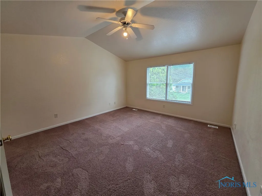 5160 Allen Street, Sylvania, Ohio 43560, 4 Bedrooms Bedrooms, 7 Rooms Rooms,3 BathroomsBathrooms,Residential Lease,For Rent,Allen,6132471