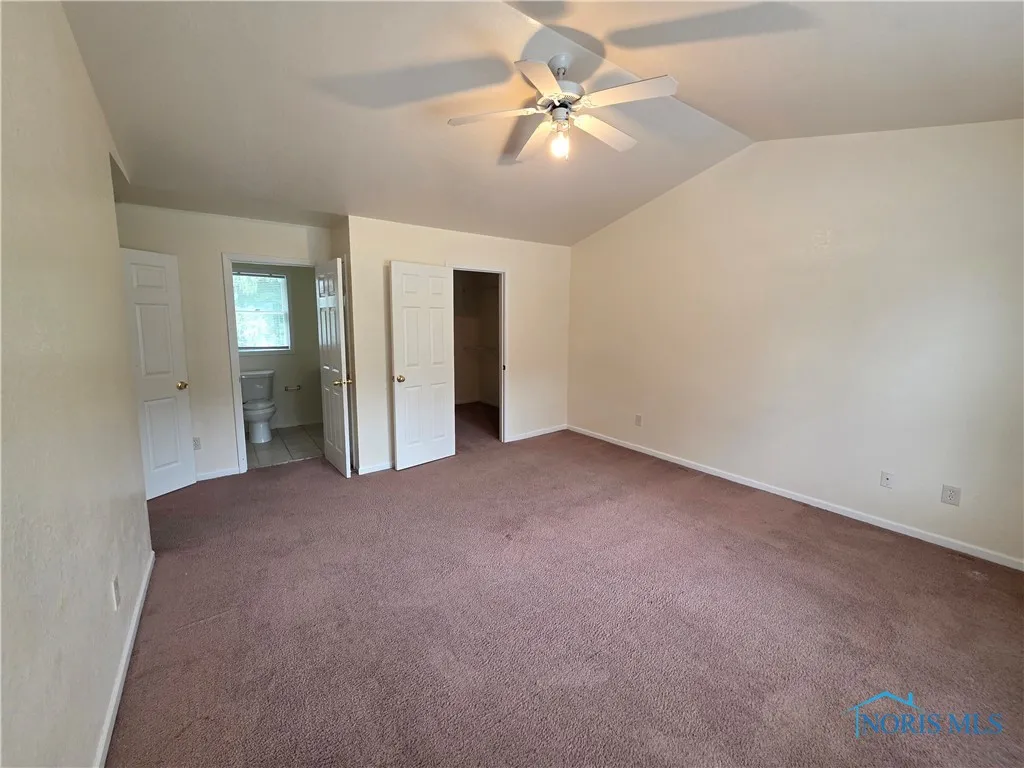 5160 Allen Street, Sylvania, Ohio 43560, 4 Bedrooms Bedrooms, 7 Rooms Rooms,3 BathroomsBathrooms,Residential Lease,For Rent,Allen,6132471
