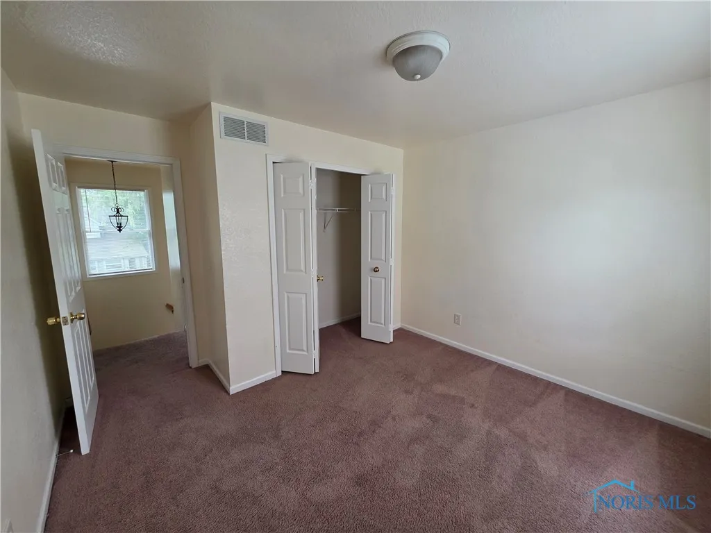 5160 Allen Street, Sylvania, Ohio 43560, 4 Bedrooms Bedrooms, 7 Rooms Rooms,3 BathroomsBathrooms,Residential Lease,For Rent,Allen,6132471