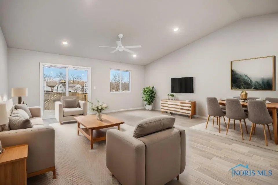 148 Meadowgate Drive, Walbridge, Ohio 43465, 4 Bedrooms Bedrooms, 9 Rooms Rooms,2 BathroomsBathrooms,Residential,For Sale,Meadowgate,6132478