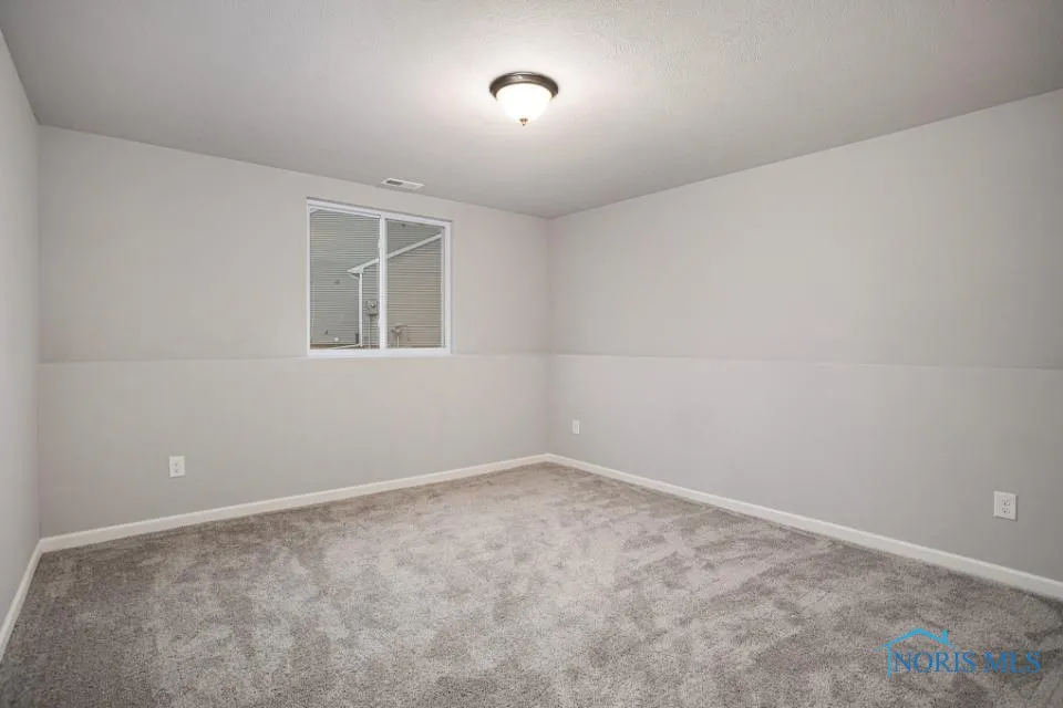148 Meadowgate Drive, Walbridge, Ohio 43465, 4 Bedrooms Bedrooms, 9 Rooms Rooms,2 BathroomsBathrooms,Residential,For Sale,Meadowgate,6132478