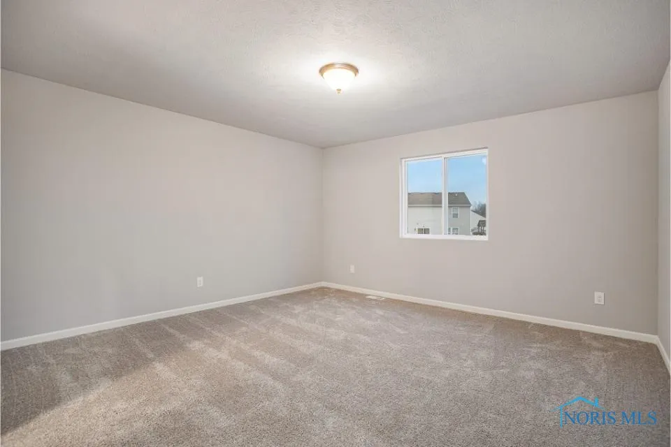 148 Meadowgate Drive, Walbridge, Ohio 43465, 4 Bedrooms Bedrooms, 9 Rooms Rooms,2 BathroomsBathrooms,Residential,For Sale,Meadowgate,6132478