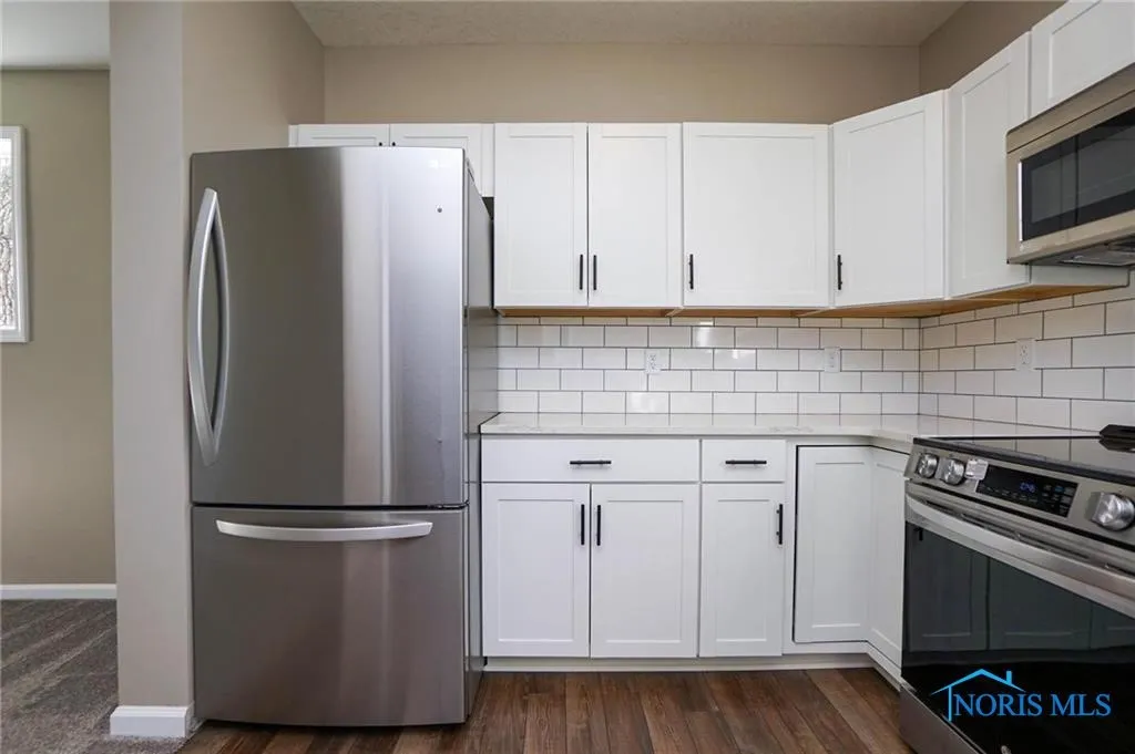 119 Madison Avenue, Findlay, Ohio 45840, 2 Bedrooms Bedrooms, 5 Rooms Rooms,1 BathroomBathrooms,Residential Lease,For Rent,Madison,6132513