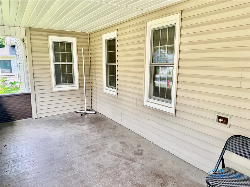 217 W Edgerton Street, Hicksville, Ohio 43526, 3 Bedrooms Bedrooms, 5 Rooms Rooms,1 BathroomBathrooms,Residential,For Sale,Edgerton,6132254