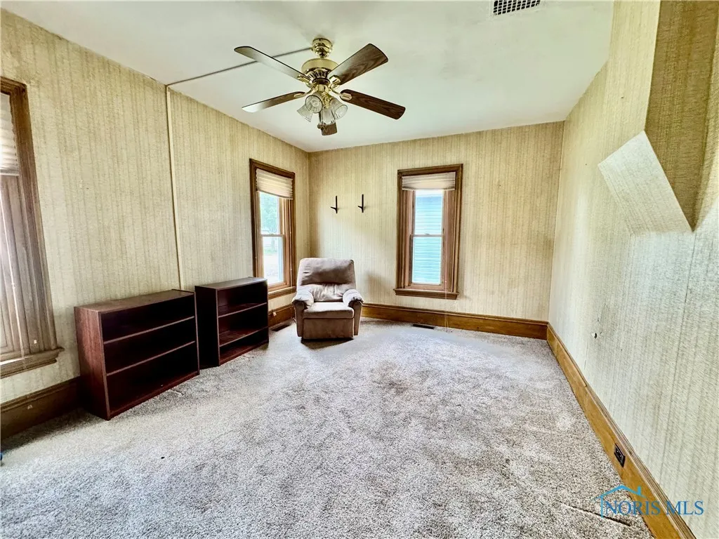 217 W Edgerton Street, Hicksville, Ohio 43526, 3 Bedrooms Bedrooms, 5 Rooms Rooms,1 BathroomBathrooms,Residential,For Sale,Edgerton,6132254