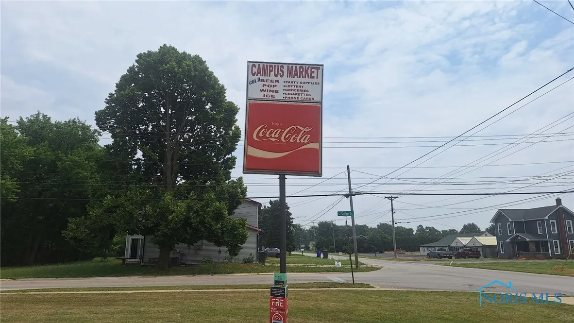 780 S College Drive, Bowling Green, Ohio 43402, ,Commercial Sale,For Sale,College,6132581