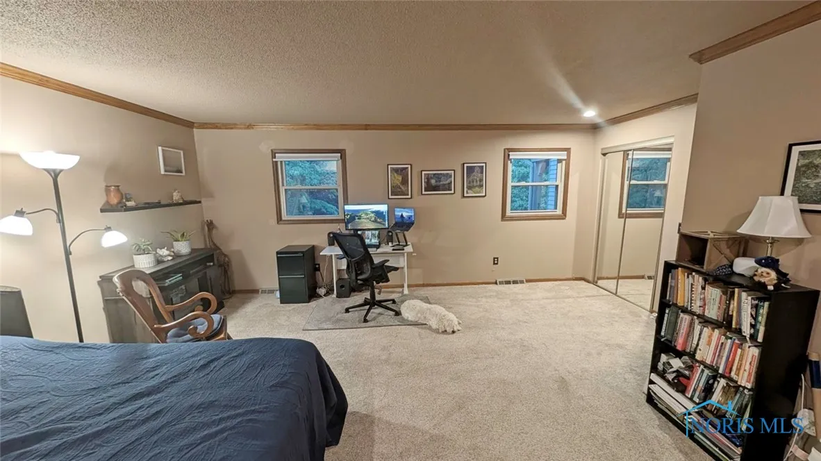 2359 Cheshire Woods Road, Toledo, Ohio 43617, 4 Bedrooms Bedrooms, 11 Rooms Rooms,4 BathroomsBathrooms,Residential,For Sale,Cheshire Woods,6132606