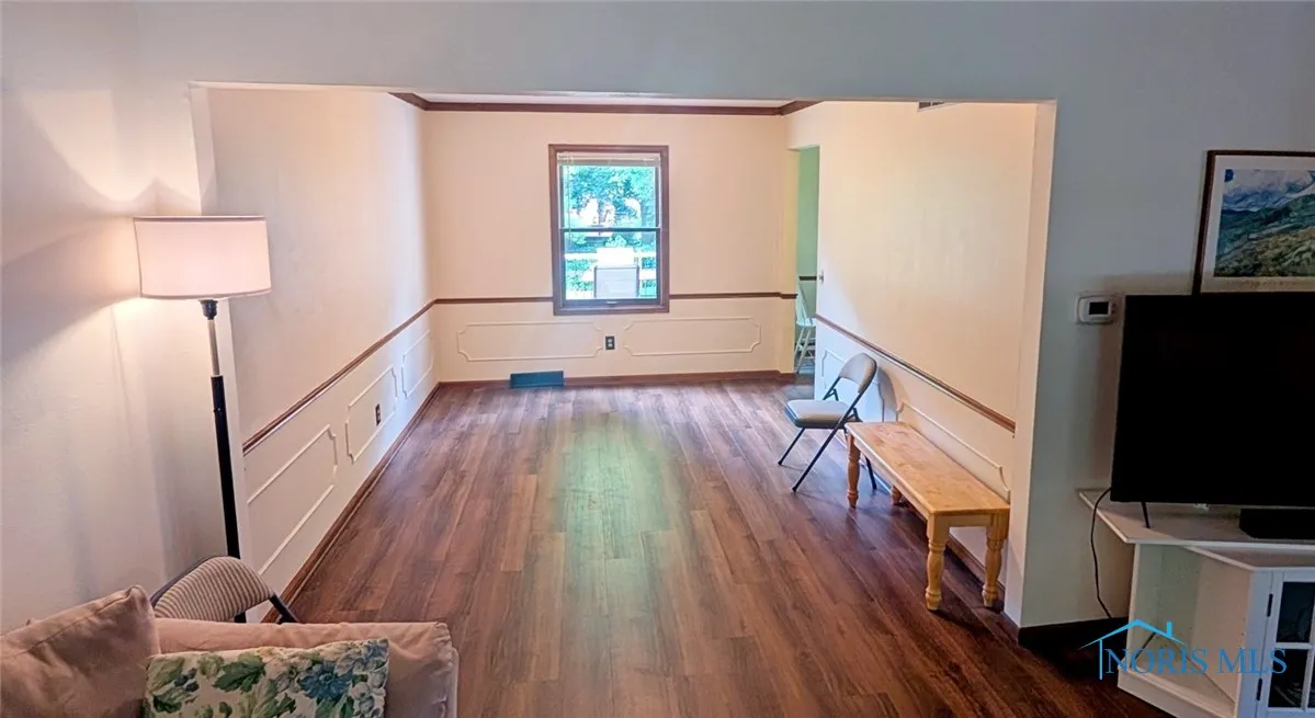 2359 Cheshire Woods Road, Toledo, Ohio 43617, 4 Bedrooms Bedrooms, 11 Rooms Rooms,4 BathroomsBathrooms,Residential,For Sale,Cheshire Woods,6132606