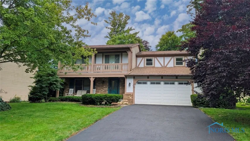 2359 Cheshire Woods Road, Toledo, Ohio 43617, 4 Bedrooms Bedrooms, 11 Rooms Rooms,4 BathroomsBathrooms,Residential,For Sale,Cheshire Woods,6132606