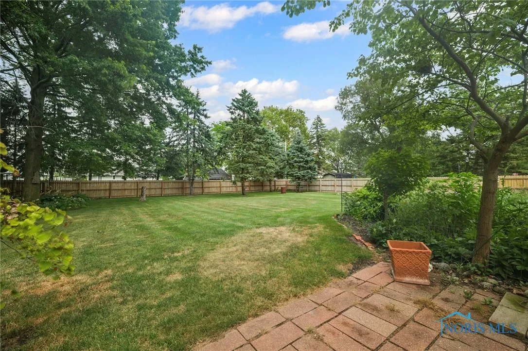 24181 W James Ridge Road, Millbury, Ohio 43447, 4 Bedrooms Bedrooms, 9 Rooms Rooms,2 BathroomsBathrooms,Residential,For Sale,James Ridge,6132632