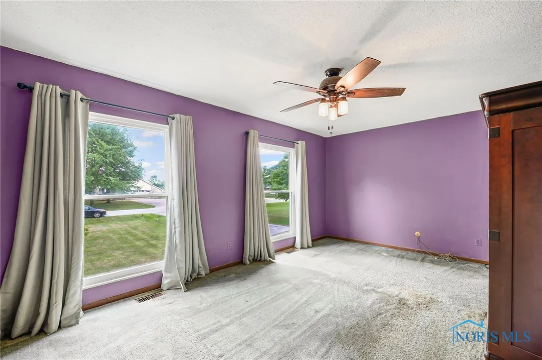 24181 W James Ridge Road, Millbury, Ohio 43447, 4 Bedrooms Bedrooms, 9 Rooms Rooms,2 BathroomsBathrooms,Residential,For Sale,James Ridge,6132632