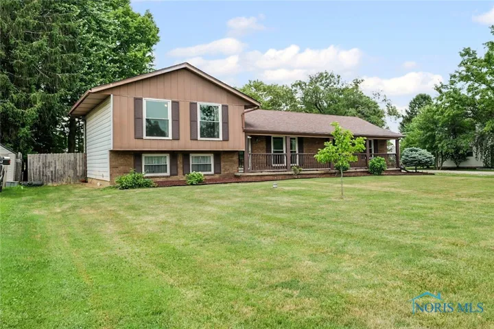 24181 W James Ridge Road, Millbury, Ohio 43447, 4 Bedrooms Bedrooms, 9 Rooms Rooms,2 BathroomsBathrooms,Residential,For Sale,James Ridge,6132632