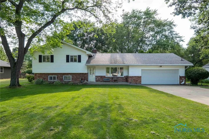 28773 Hufford Road, Perrysburg, Ohio 43551, 3 Bedrooms Bedrooms, 8 Rooms Rooms,2 BathroomsBathrooms,Residential,For Sale,Hufford,6132629