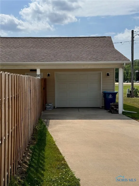 110 Town Line Road, Bryan, Ohio 43506, 3 Bedrooms Bedrooms, 8 Rooms Rooms,2 BathroomsBathrooms,Residential,For Sale,Town Line,6132656