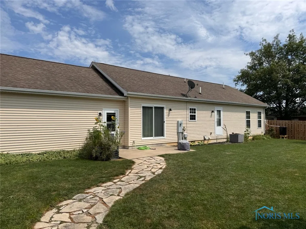 110 Town Line Road, Bryan, Ohio 43506, 3 Bedrooms Bedrooms, 8 Rooms Rooms,2 BathroomsBathrooms,Residential,For Sale,Town Line,6132656