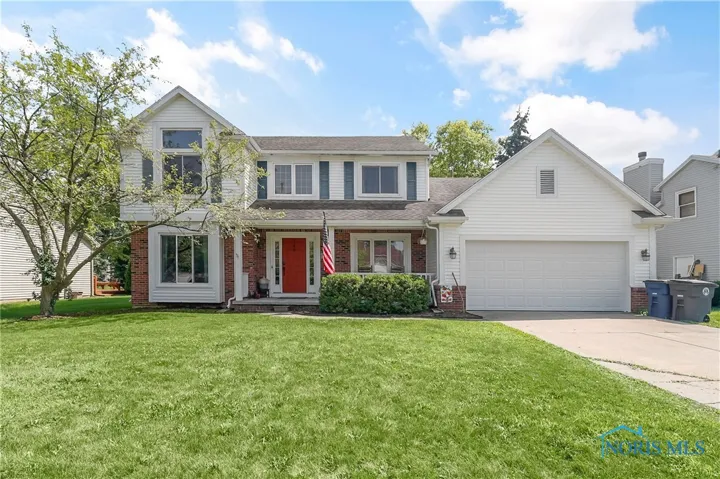 2062 Lexington Drive, Perrysburg, Ohio 43551, 4 Bedrooms Bedrooms, 10 Rooms Rooms,3 BathroomsBathrooms,Residential,For Sale,Lexington,6132641