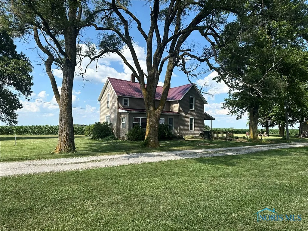 11080 Road 21, Antwerp, Ohio 45813, 4 Bedrooms Bedrooms, 10 Rooms Rooms,1 BathroomBathrooms,Residential,For Sale,Road 21,6132608