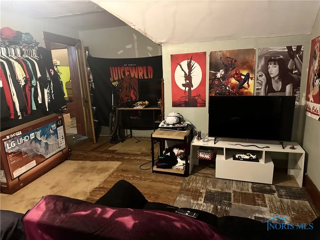 11080 Road 21, Antwerp, Ohio 45813, 4 Bedrooms Bedrooms, 10 Rooms Rooms,1 BathroomBathrooms,Residential,For Sale,Road 21,6132608