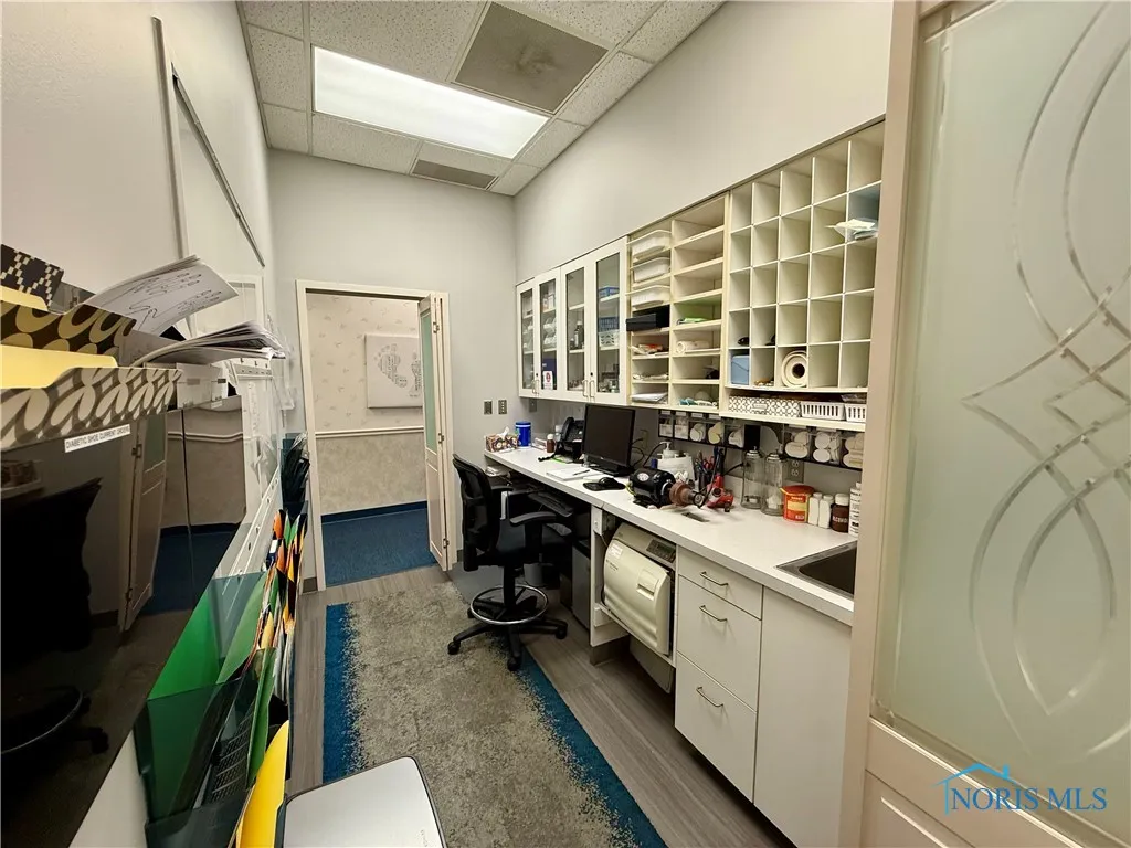 1725 Western Avenue C, Findlay, Ohio 45840, ,Commercial Sale,For Sale,Western,6132658